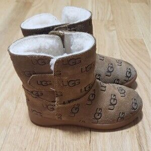 Childrens Ugg Boots with logo design size 7